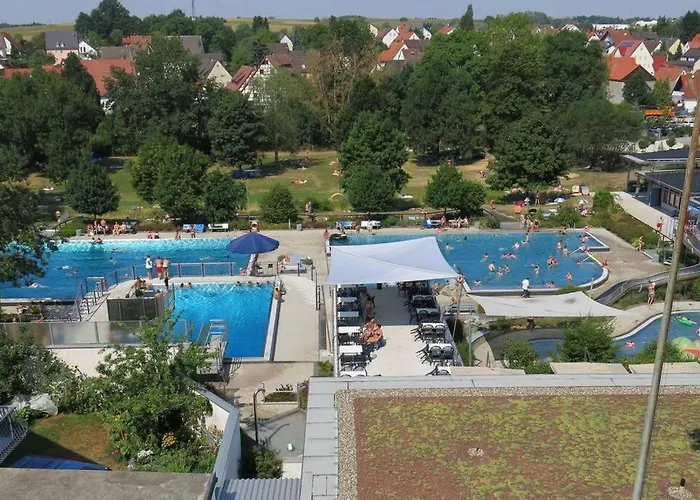 Sonnige 2-Zimmer Wohnung Unterm Dach