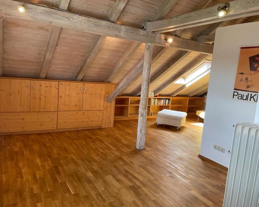 Apartment Sonnige 2-zimmer Unterm Dach *