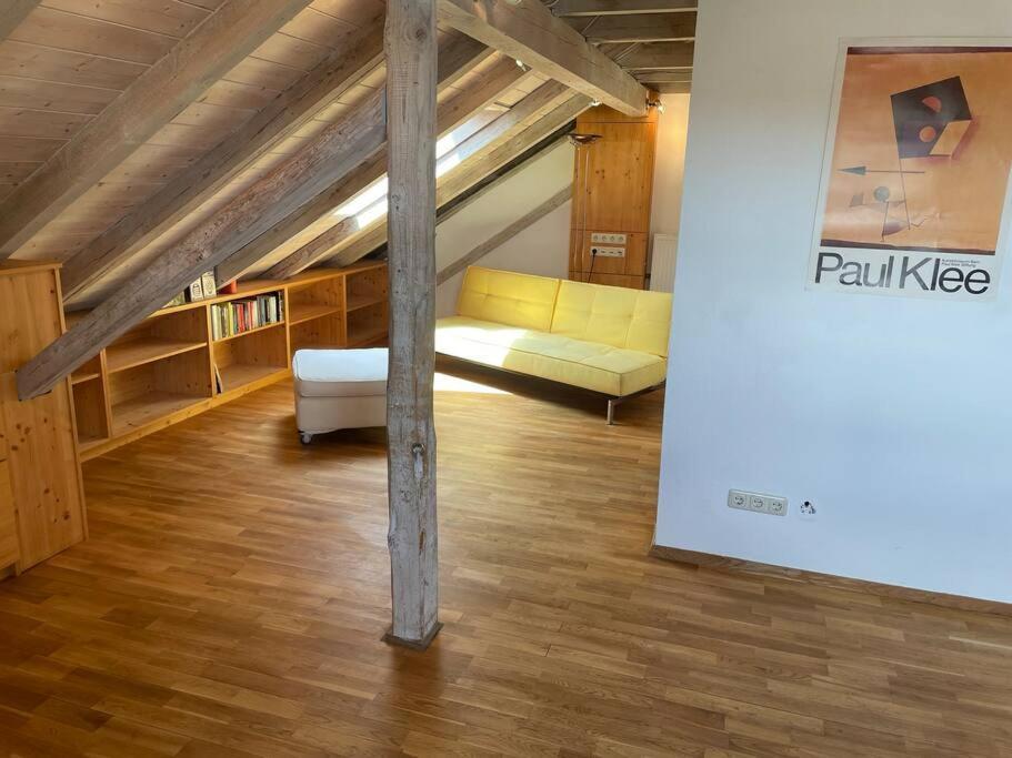 Apartment Sonnige 2-zimmer Unterm Dach