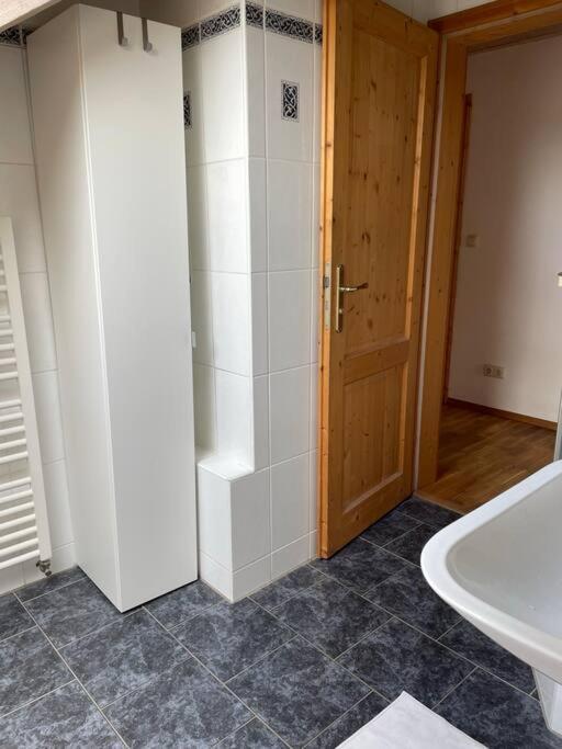 Sonnige 2-zimmer Unterm Dach Apartment Heroldsberg